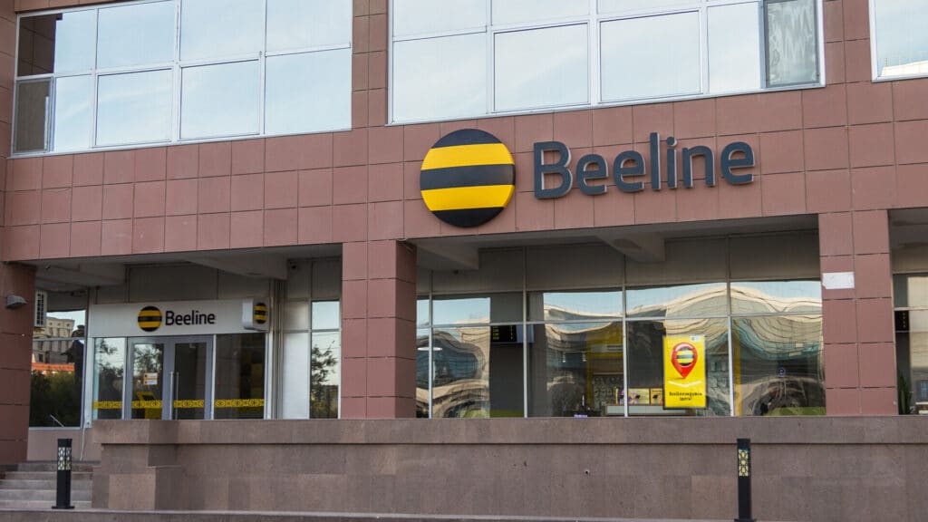 Beeline грозит штраф до 5% от годовой выручки. АЗРК начал проверку