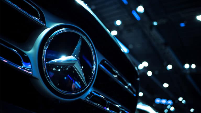 Mercedes-Benz стали реже покупать