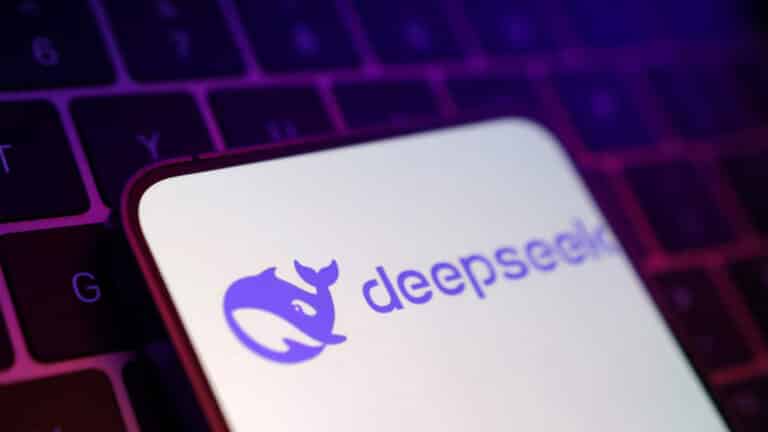 Шесть вопросов о DeepSeek: что надо знать о «китайском ChatGPT», обвалившем акции