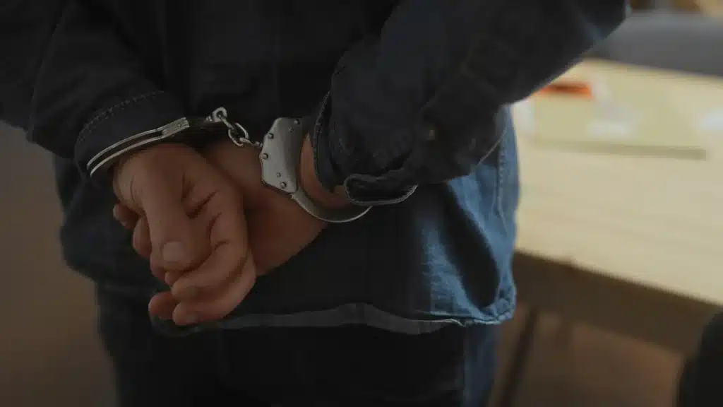 Мыңдаған адамның 15 млрд теңгесін иемденген күдікті Қырғызстаннан елге жеткізілді