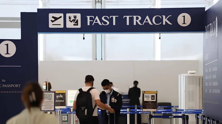 Fast Track в аэропорту Астаны: в чем его преимущества