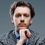 Максим Оларь