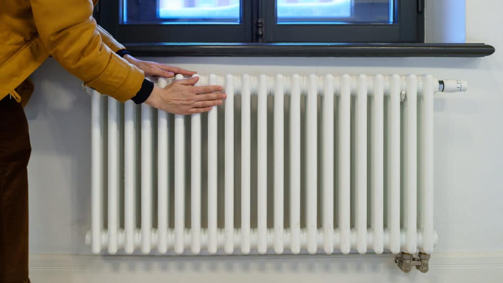 В Астане снизят тарифы на тепло после суда