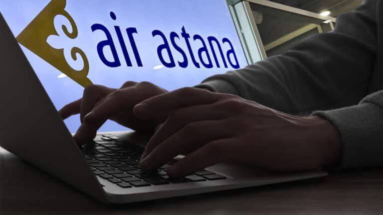 Мошенники предлагают заработок казахстанцам от имени Air Astana