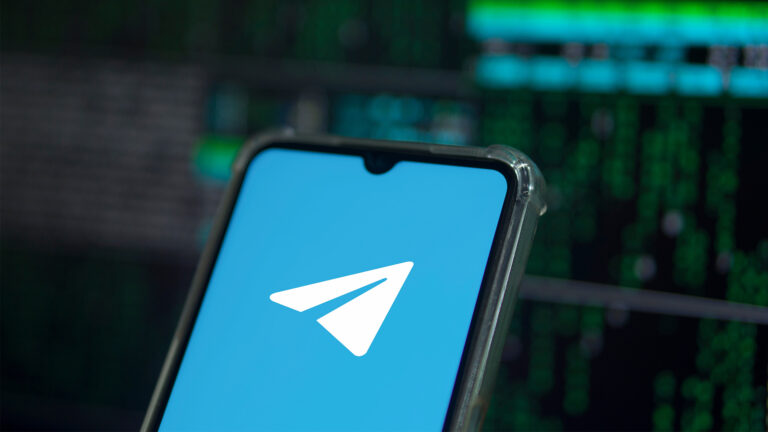 Полиция проверяет Telegram-канал с интимными фото детей из Петропавловска