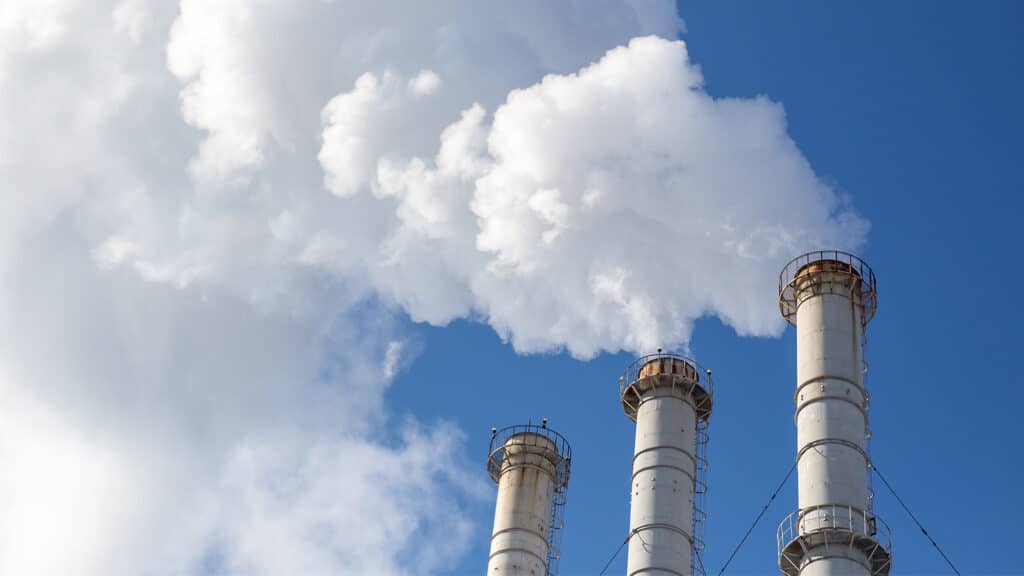 Сделать квоты на выбросы углерода платными предложили в МФЦА