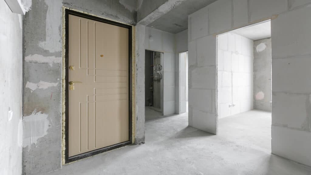 Отбасы банк хочет заставить застройщиков отказаться от продажи «черновых» квартир