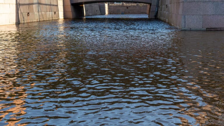 Узбекистан направит в Казахстан больше воды, чем в прошлом году