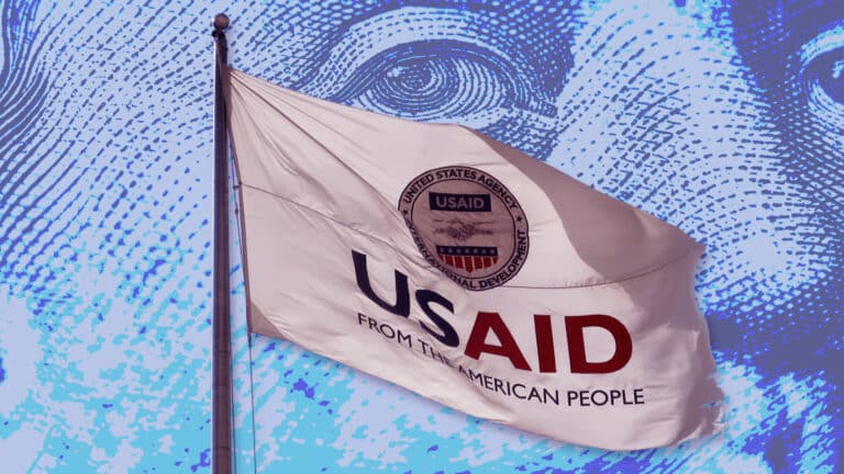 Белый дом обвинил USAID в помощи при выращивании мака в Афганистане