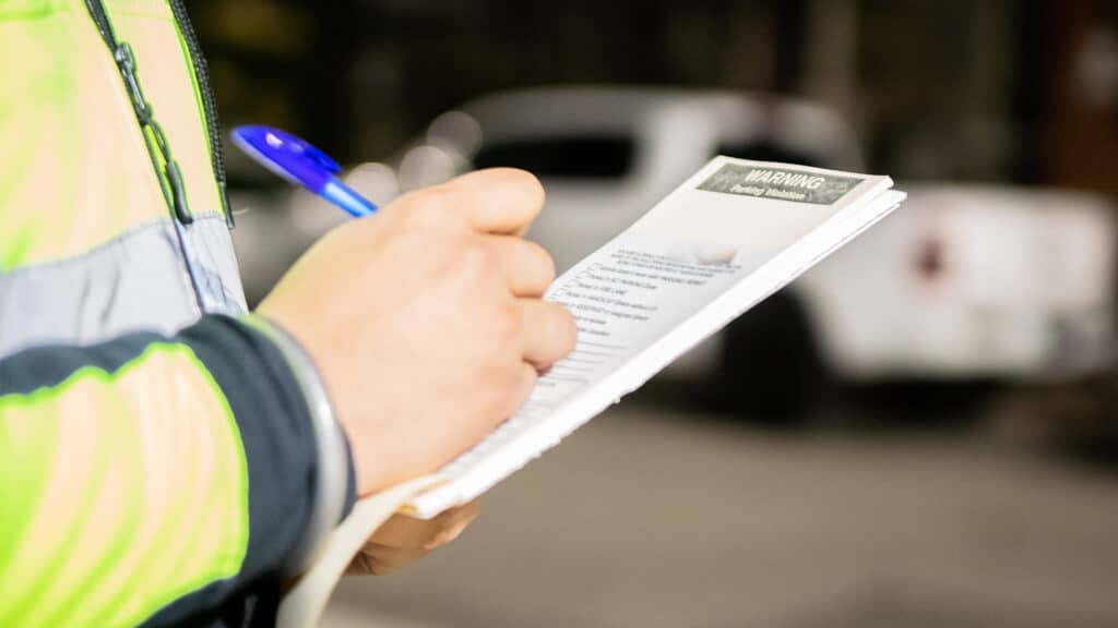 Серийный нарушитель за месяц накопил штрафов на 3,2 млн тенге в ЗКО