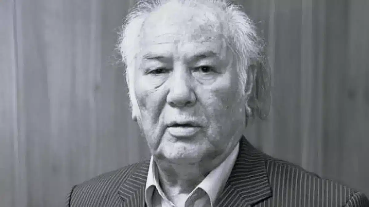 Дулат Исабеков
