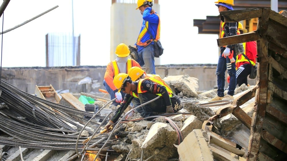 Более тысячи человек погибли из-за землетрясений в Мьянме
