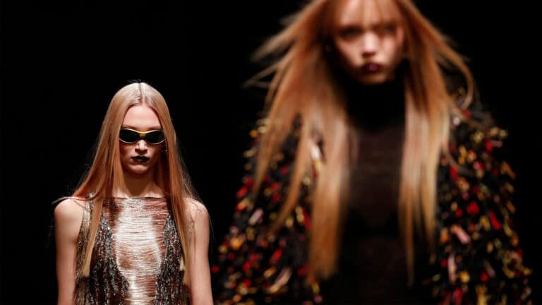 Prada ведет переговоры о покупке Versace за €1,5 млрд