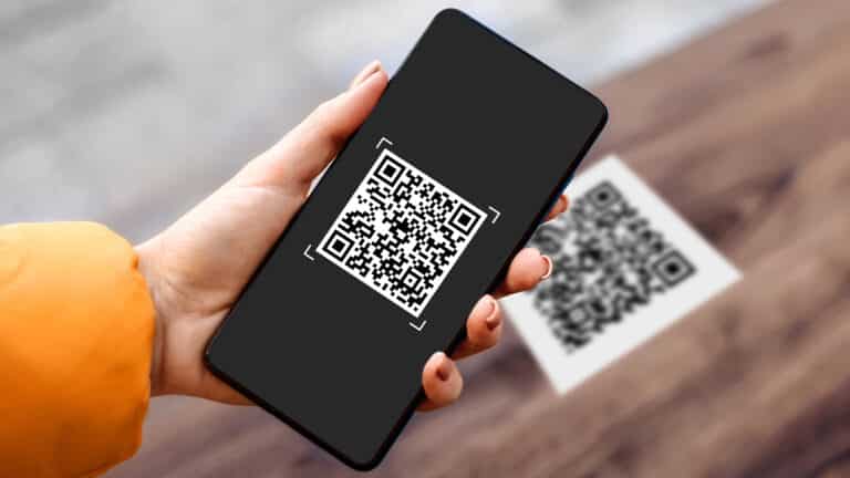 Когда в Казахстане запустят единый QR и сколько банков к нему подключатся