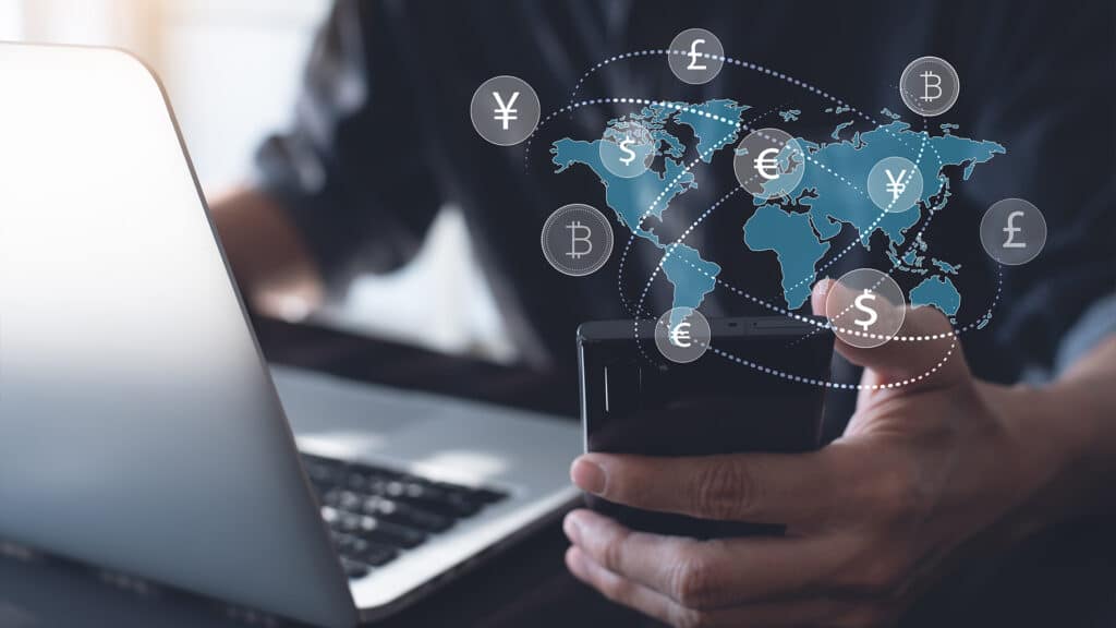 Три четверти международных переводов уходят из Казахстана за рубеж