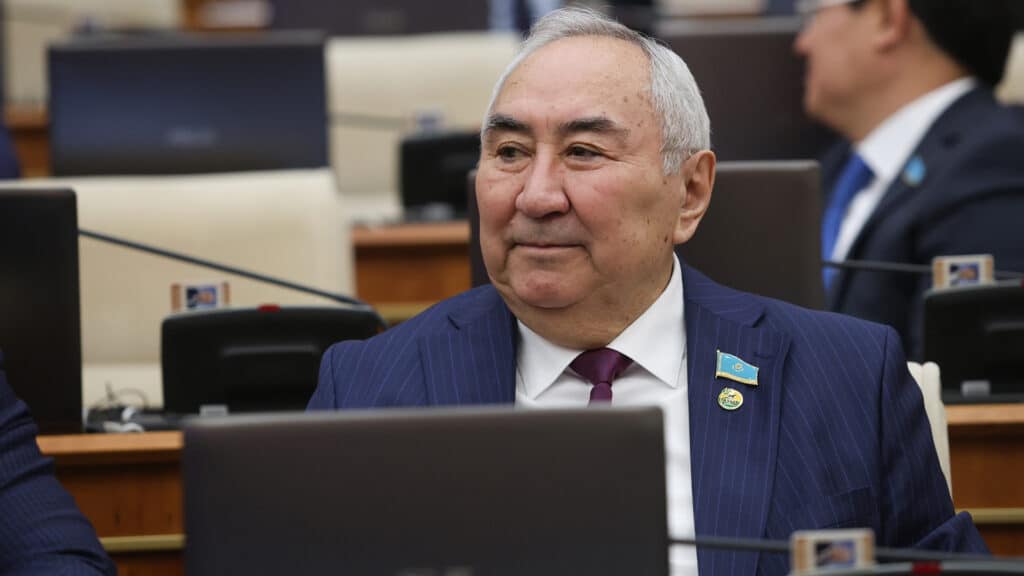 Жигули Дайрабаев объяснил, почему лишился руководящей должности в партии «Ауыл»