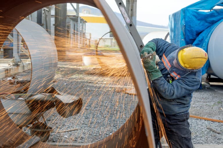 Қазақстанның өңдеу өнеркәсібіндегі іскерлік белсенділік артып келеді