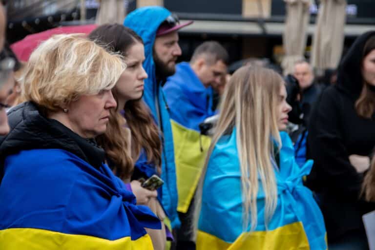 В Польше украинским беженцам хотят урезать пособия