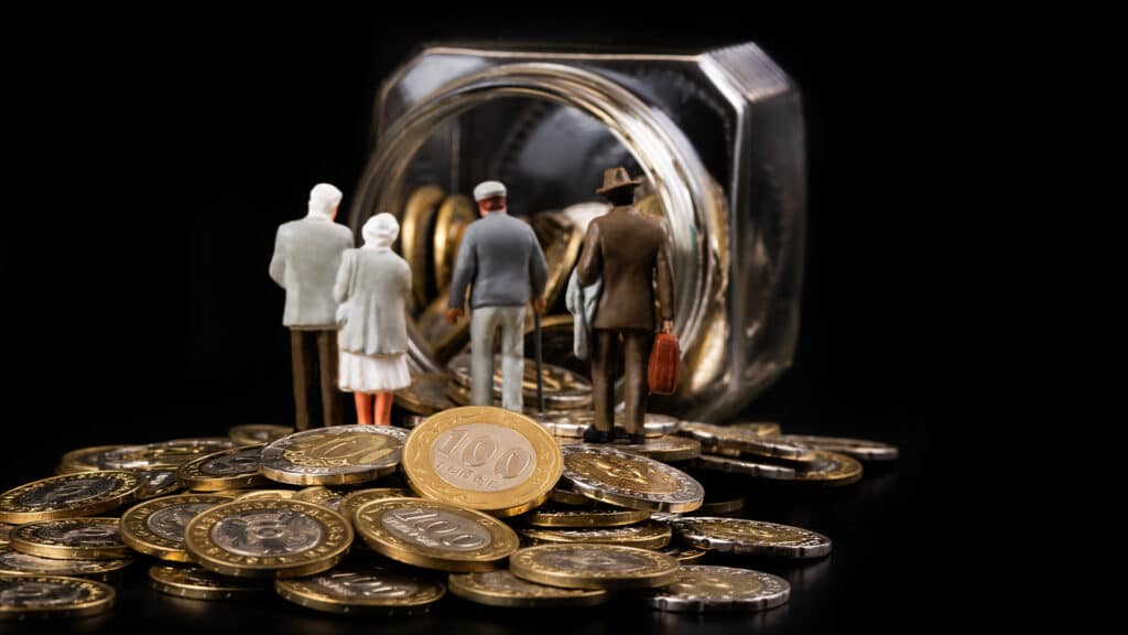 Нацбанк хуже всех управляет пенсиями казахстанцев