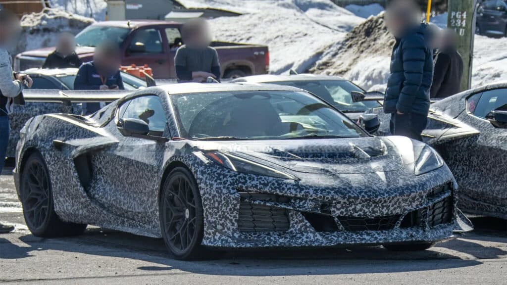 Chevrolet обновит Corvette C8 для конкуренции с McLaren и Ferrari