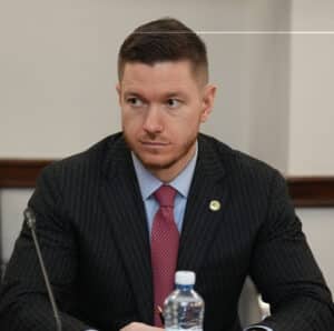 Максим Кононов