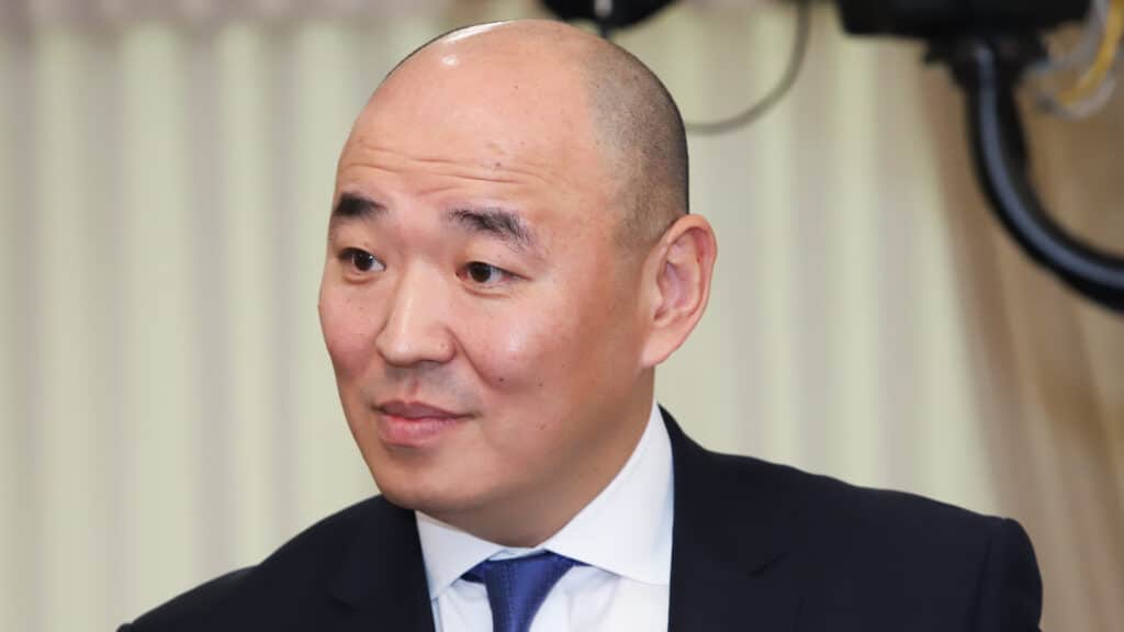 Бывший министр промышленности Шарлапаев вошел в совет директоров «Байтерека»