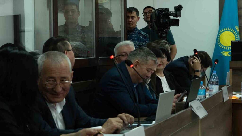 Шерзат Полат бақилық болған күні марқұмның ағасының телефоны қолды болған