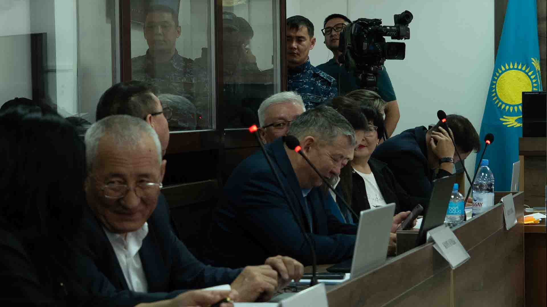 Шерзат Полат бақилық болған күні марқұмның ағасының телефоны қолды болған