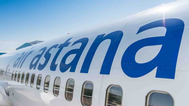 Үндістанда қалып қойған қазақстандықтарды қайтаруға Air Astana жауапты - СІМ