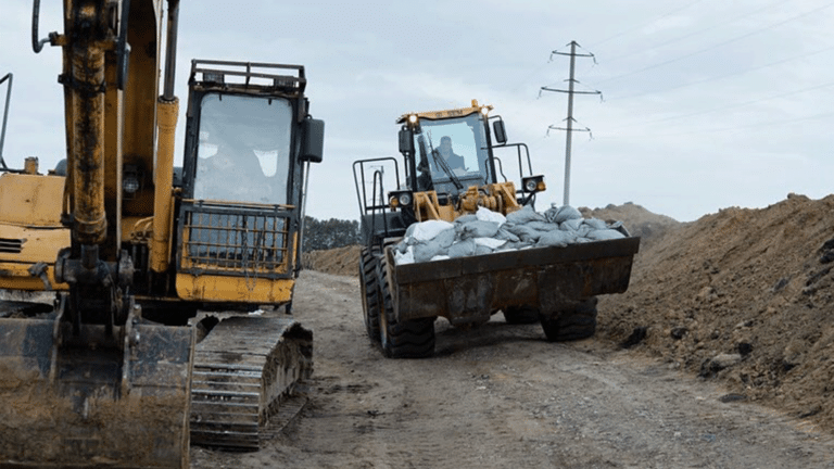 Маңғыстауда нөсер жаңбыр салдарынан 25 учаскені су басты