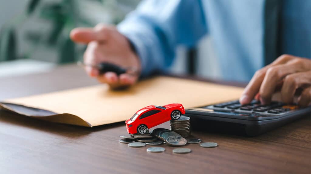 Казахстанцам стали реже одобрять кредиты на покупку авто