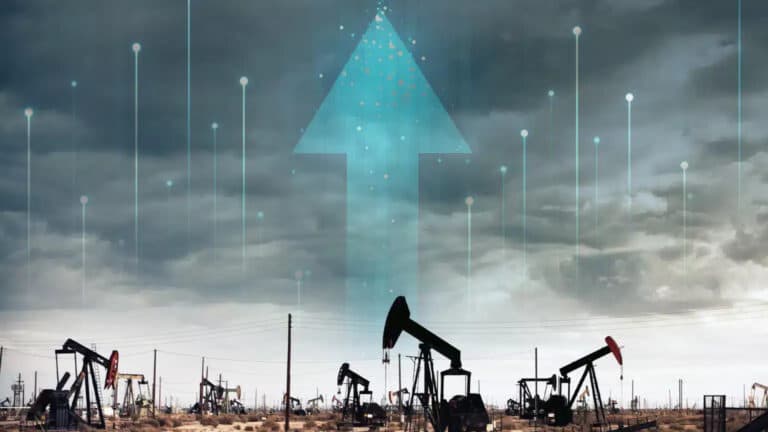 Нефть завершает неделю с ростом