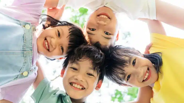 Дети в Казахстане могут съездить на отдых бесплатно по программе Kids Go Free