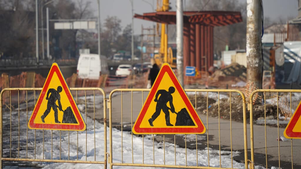 Проспект Райымбека в Алматы будут ремонтировать до 18 мая