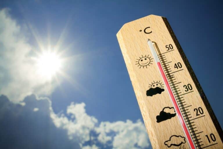 Иран жақтан 44°С-қа дейінгі ыстық ауа ағыны келе жатыр