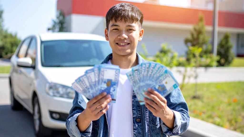 Студенту из Казахстана посоветовали более десятка машин за 2 млн тенге