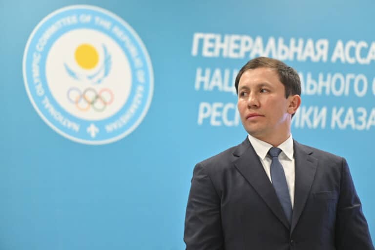 Геннадий Головкин впечатлил толпу подростков на улице
