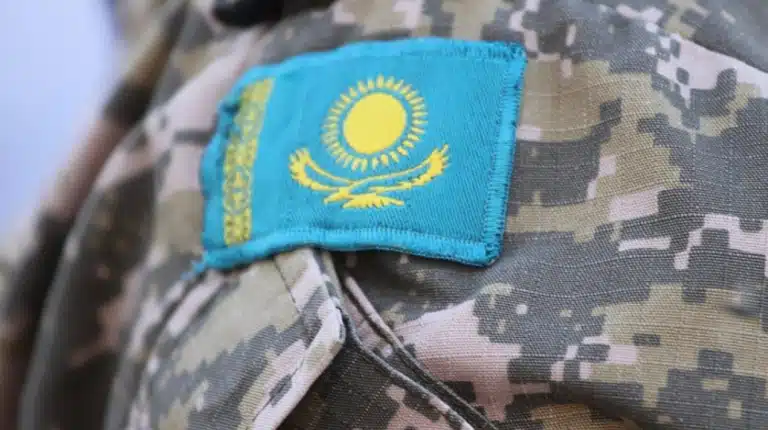 Әскери институттардың бұрынғы студенттері оқуын үйден шықпай-ақ қалпына келтіре алады