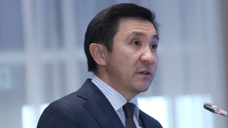 Экс-министра Кожагапанова хотят посадить на семь лет