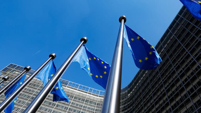 Европа готовит новые санкции против зарубежных банков, помогающих России
