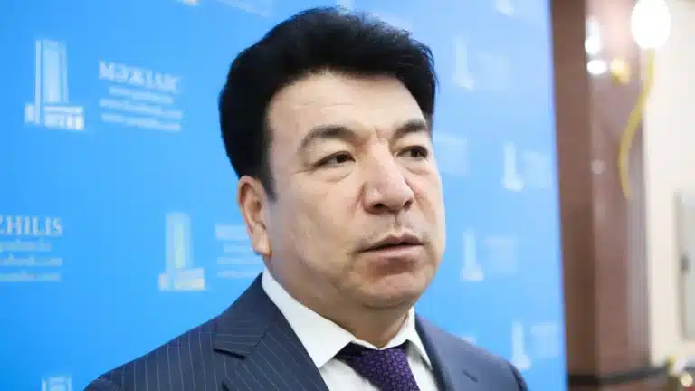 Министр мектеп бітіру кештерін атойлап өткізуге неге қарсы екенін түсіндірді