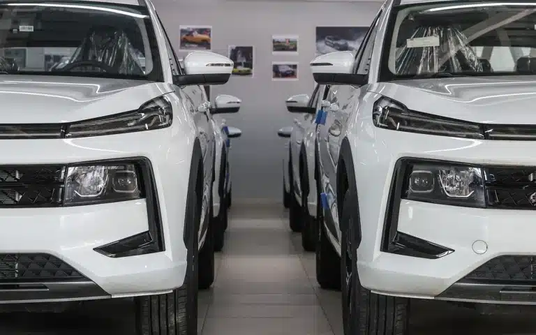 Ресейде жыл басынан бері қытай көліктерін сататын 213 орталық жабылып қалған