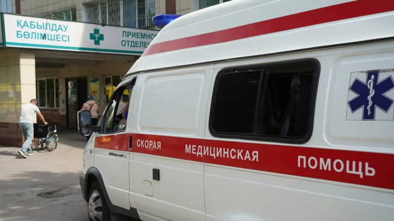 В облздраве прокомментировали жалобу блогера на работу скорой