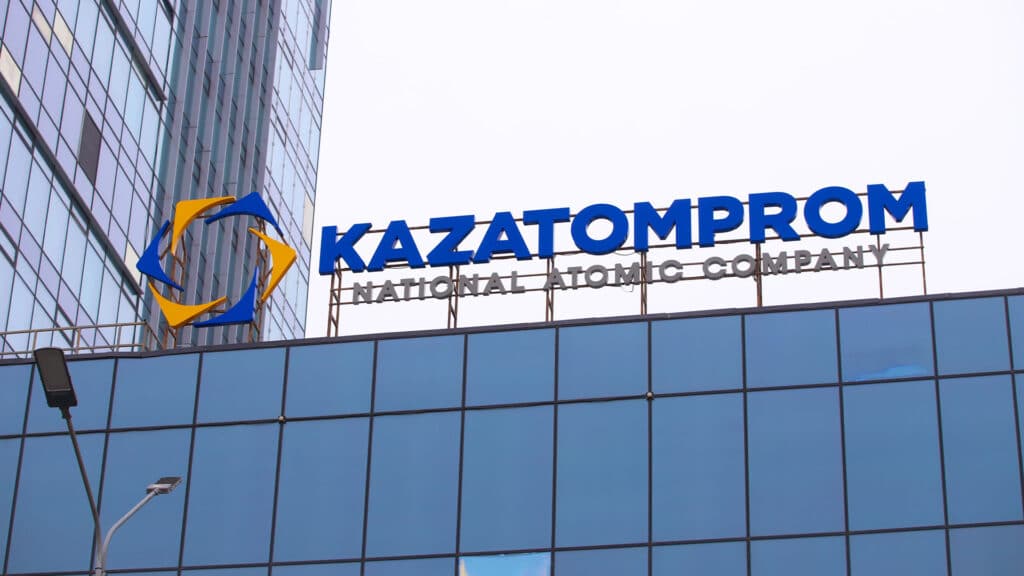 «Казатомпром» сократил прибыль на фоне падения цен на уран