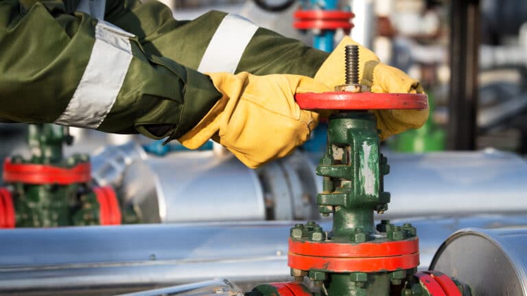 Казахстан недополучил $2,3 млрд из-за проблем с экспортом нефти