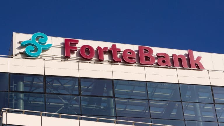 ForteBank взял $200 млн в кредит у 14 международных банков