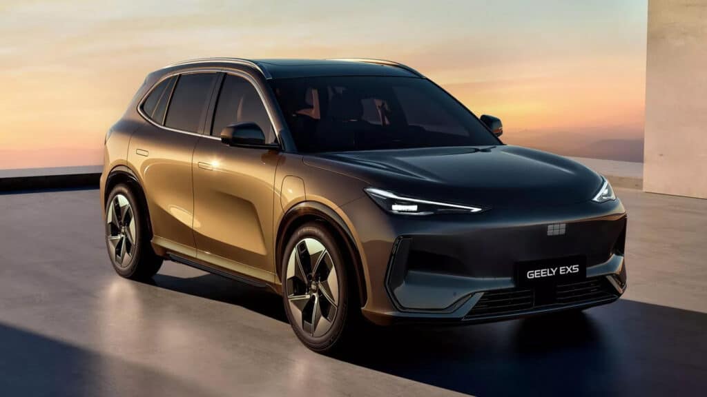 Новый кроссовер Geely будет проезжать 610 км на одном заряде
