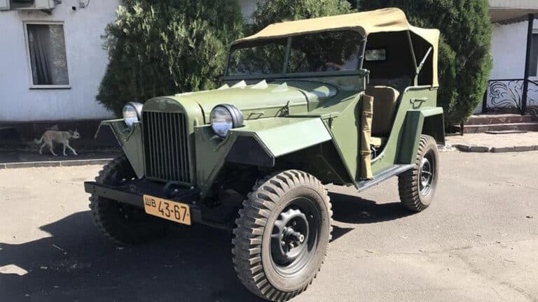 В Казахстане можно купить военные Willys MB, ГАЗ-67Б и Pinzgauer