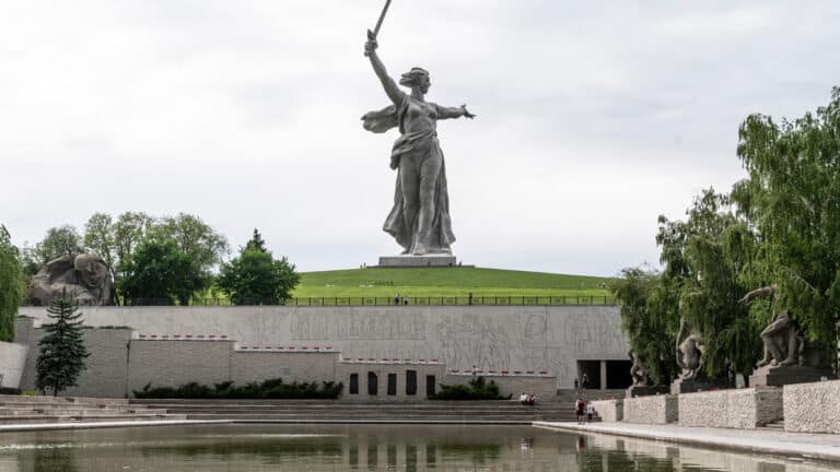 В монументе «Родина-мать зовет!» в Волгограде найдено тело мужчины