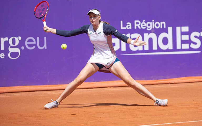 Елена Рыбакина через 397 дней вернулась в финал турнира WTA
